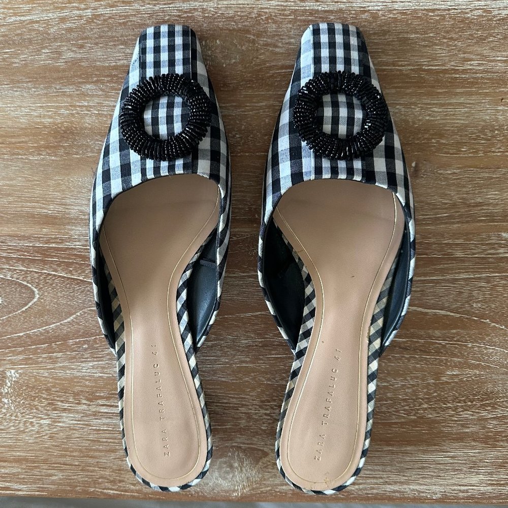 ZARA Gingham Kitten Heel